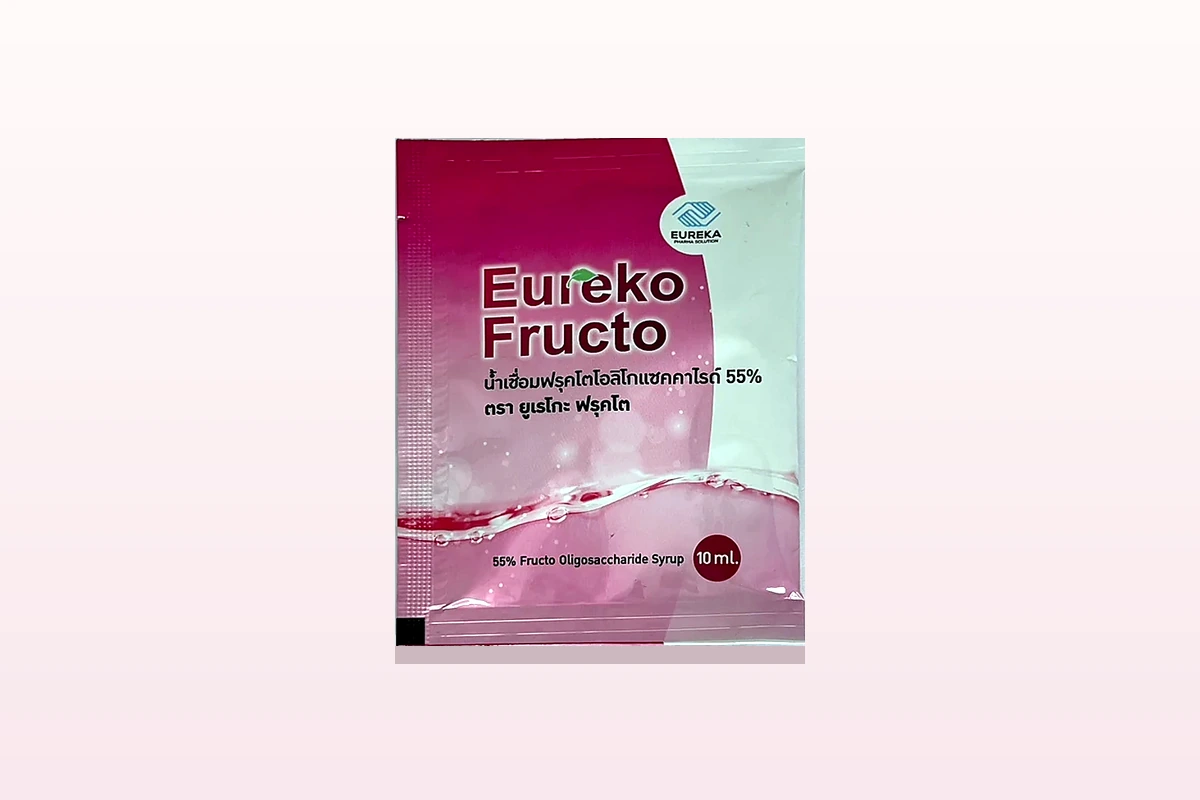 ภาพถ่ายซองจริง Eureko Fructo ขนาด 10 มล. ปรับแสงแบบสตูดิโอโดยคงรายละเอียดบรรจุภัณฑ์ต้นฉบับ